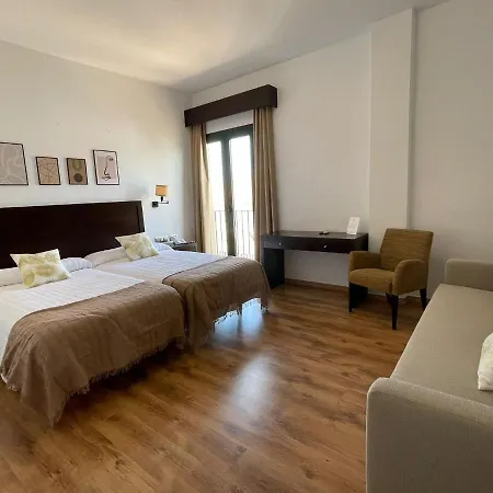 Hotel Cuatro Vientos La Rambla (Cordoba)