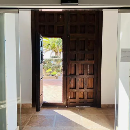 Cuatro Vientos 호텔